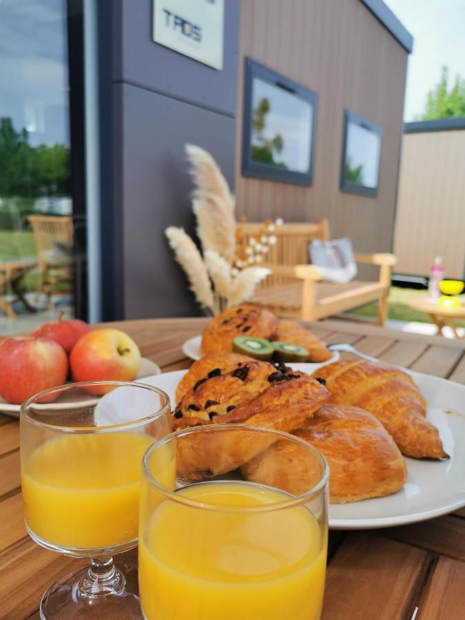 Camping Les Places Dorees Saint-Jean-de-Monts Exterior photo